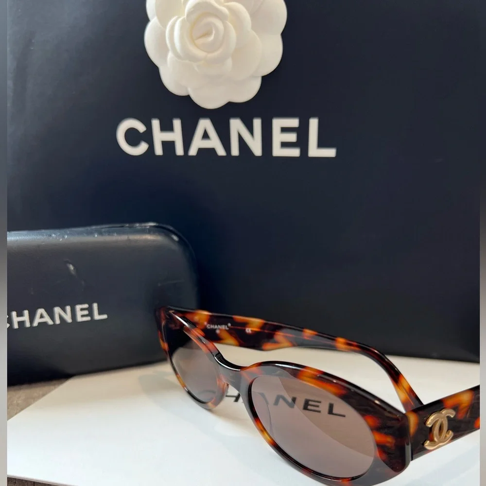 Auth CHANEL Havana Gold Tortoise Shell Sunglasses Gold CC Oval Cat eye ❤️‍🔥
